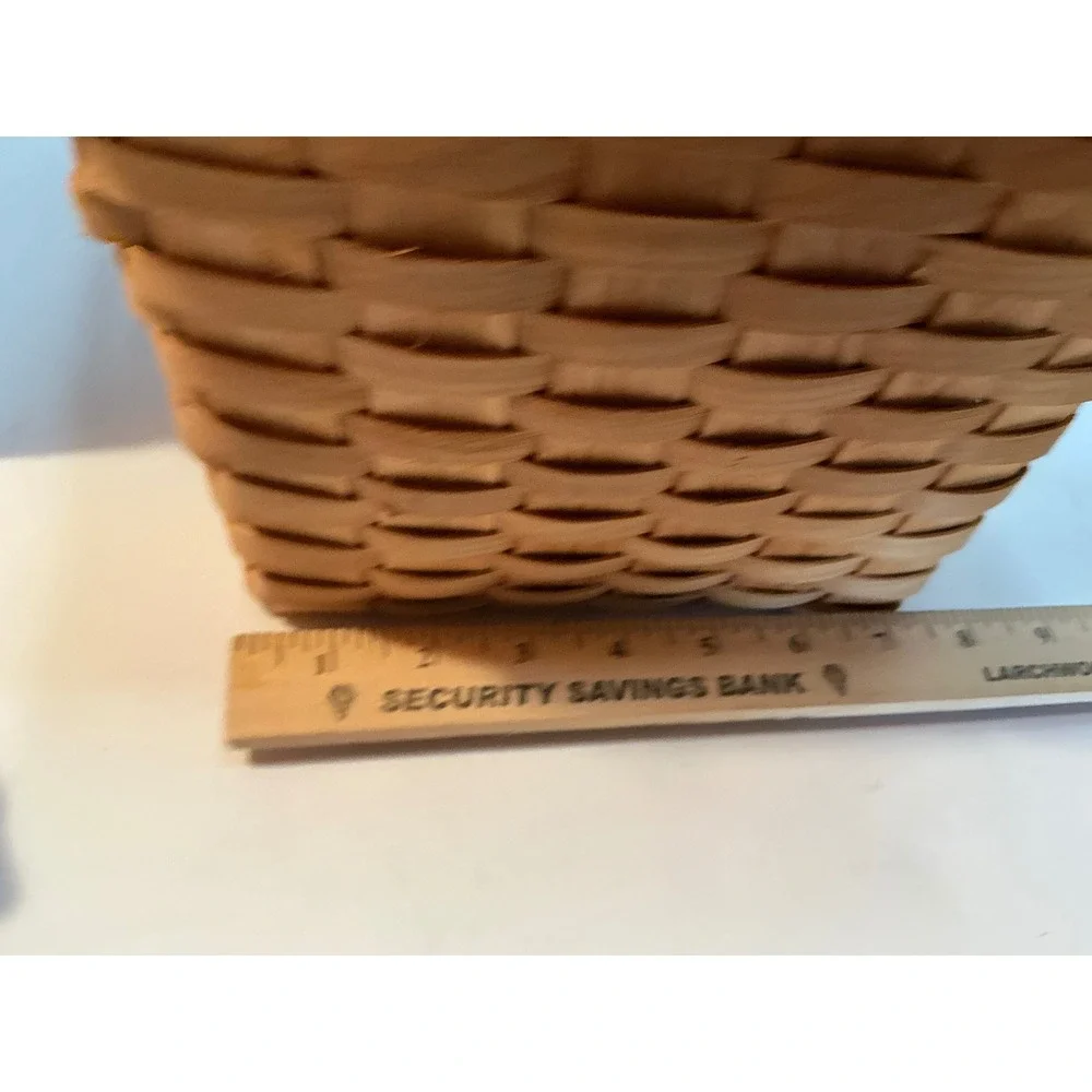 Vintage Picnic Basket Woven Wood‎ Gingham Lining Turn Lock Large Tan